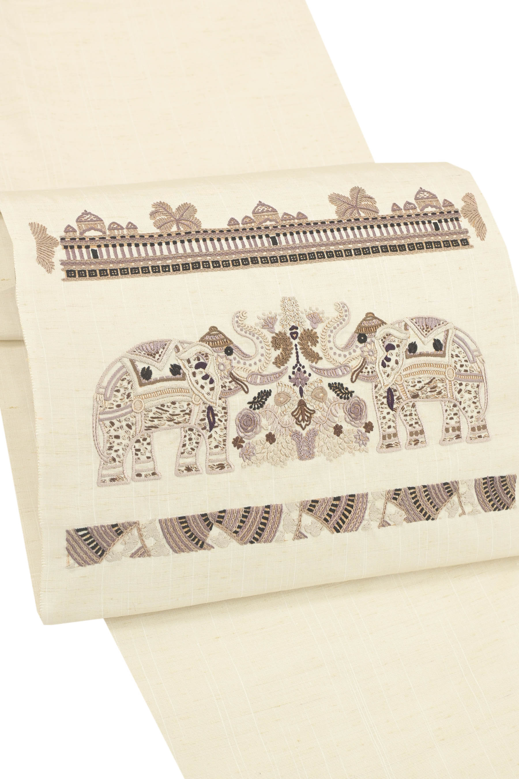 【京の名制作室】【仲買業者別注品】 特選芸術手刺しゅう紬九寸名古屋帯 「異国象文様」 贅沢さな手刺しゅうのお出でになる感… 異国気持ちあふれる別注柄！