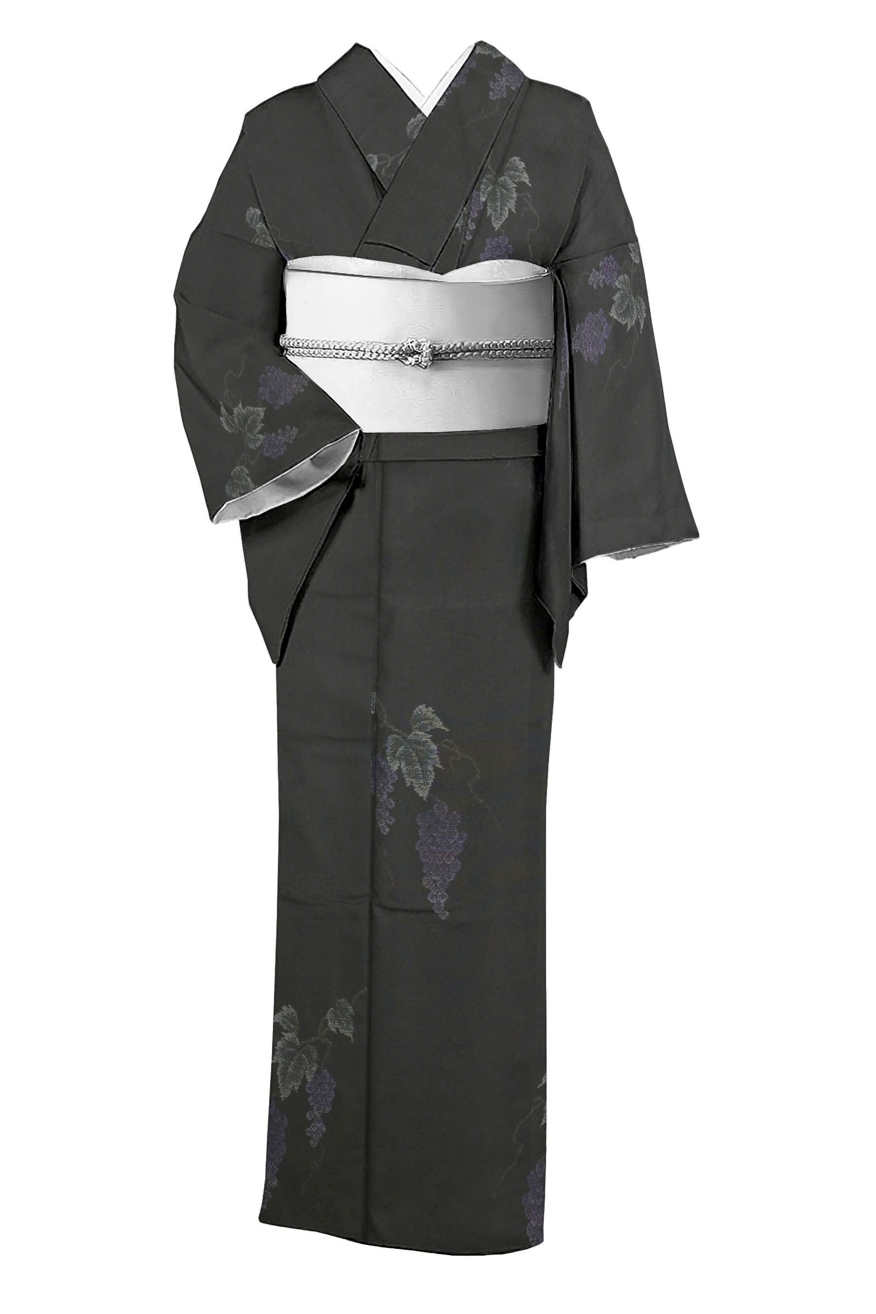 【発祥地大島紬】 緯双絣 ≪御仕立てもの売り上げ金・中古美品≫ 「グレープ」 薄ぐらい在り場所に愛らしさは宿る… 身たけ161.5 裄63.5