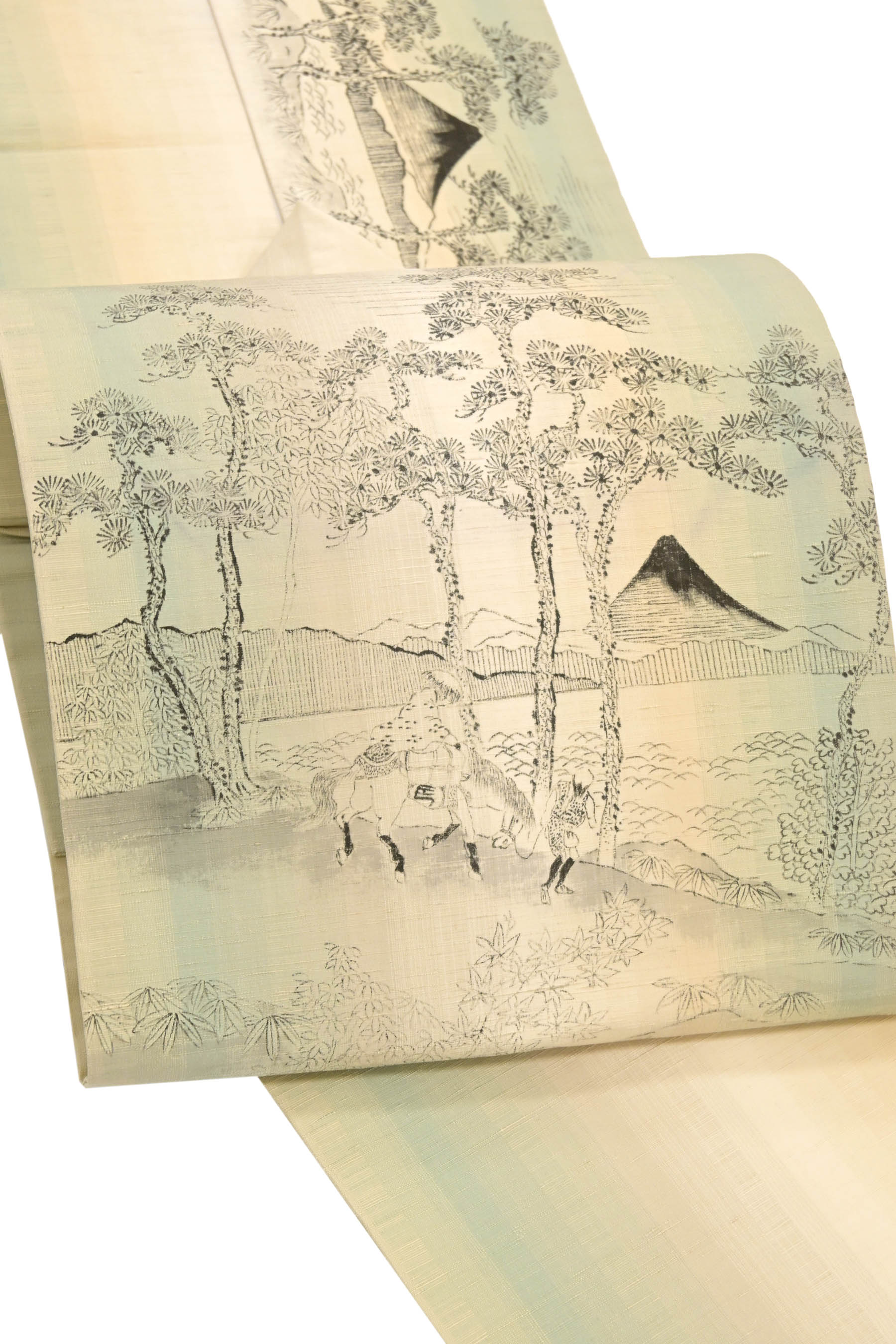 【20％OFF引き換え証客体】【お得なエブリデイロープライス】 【絵書き物】 特選本墨付き友禅紬九寸名古屋帯 ≪御仕立てもの売り上げ高・中古品≫ 「三保の松原」 松越しに望む、悠然たる富士。