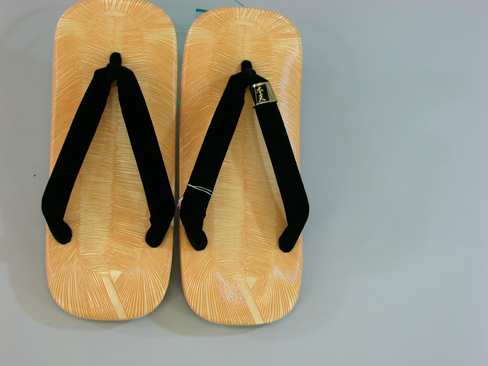 【メンズ 草履 エナメル 大きいサイズ (5L)】 紳士用 雪駄 30cm 31cm パール クッション性 お洒落着物 モダン ダークグレー 日本製 楽天市場】【メンズ 草履 エナメル 大きいサイズ (5L)】 紳士用 雪駄