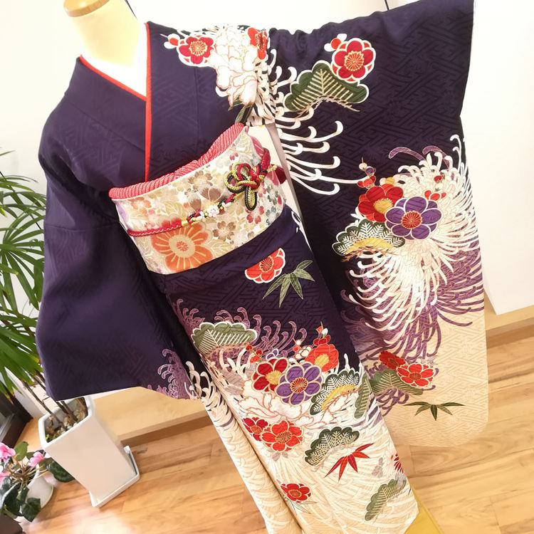 全品送料0円 22年 レンタル 成人式 可愛い おしゃれ モダン レトロ 通販 宅配レンタル 全国配送 Nr 225 ボカシ 松竹梅 菊 身長160 5 164 5cm フルセット 格安 白 紫 呉服屋 正絹 高級 着物 ネット 安い レンタル 振袖 Nr 225 S Tequilaquiote Com