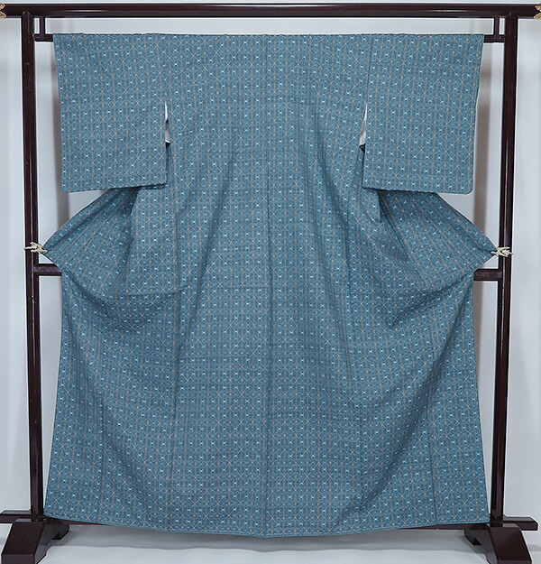 楽天市場】十日町天山紬染めの縞模様袷着物【未着用品】 : 銀座かわの屋