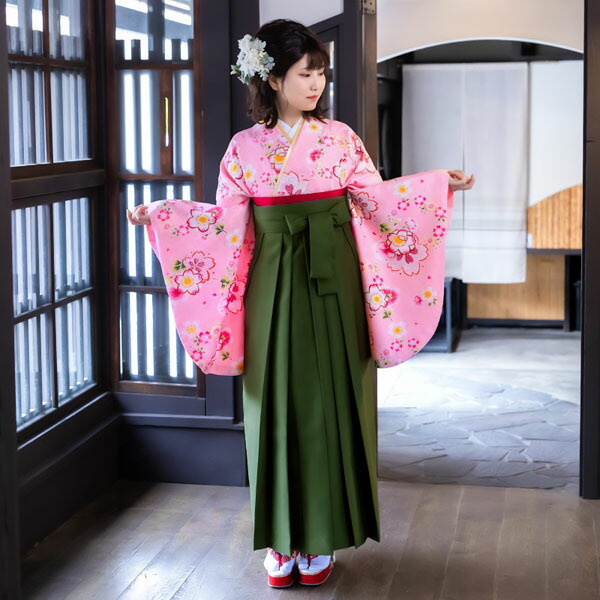 【中古品】二尺袖振袖・ブルーチラシ桜【c146】/卒業式/式典/お呼ばれ/ 楽天市場】【中古品】卒業式袴セット 「二尺袖：ピンク 梅尽くし