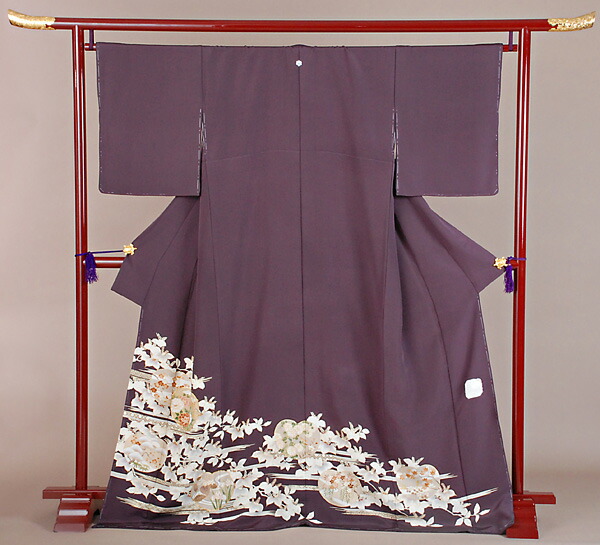 【レンタル】 色留袖レンタル 着物レンタル 留袖 フルセット 色留袖 レンタル 結婚式 披露宴 叙勲式 親族 列席者 おすすめ 貸衣装 正絹 姉妹 叔母 伯母 紫 四季の花 古典 Mサイズ 【品番：i-121】