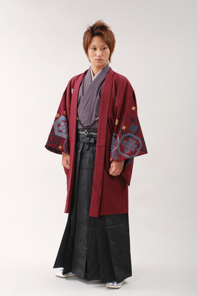【レンタル】 男性用 つるの剛士の袴きものレンタル　エンジ 卒業式 成人式　品番：tsuruno-2