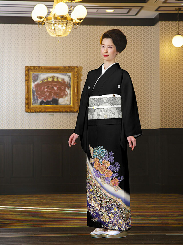 楽天市場 スーパーsale期間限定 レンタル 黒留袖レンタル 着物レンタル 留袖 桂由美 紫 薔薇 レース Msサイズ Yumi Katsura 12 フルセット 黒留袖 レンタル 結婚式 披露宴 レンタル 母親 親族 列席者 おすすめ 貸衣装 正絹 姉妹 叔母 伯母 着物レンタル美装館