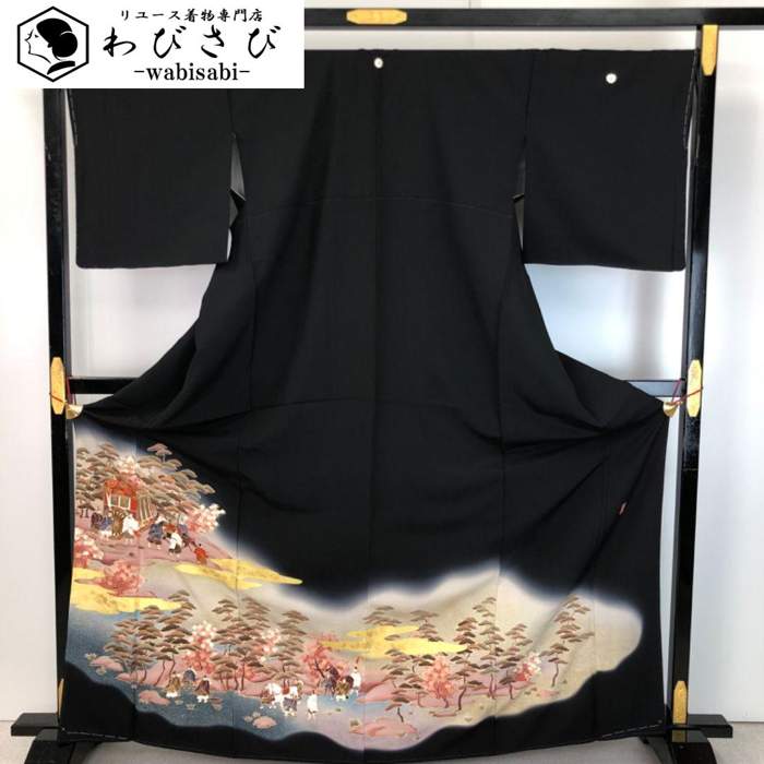 【お得なクーポン配布中】 黒留袖 作家物 人物柄 松花模様 金彩 しつけ糸 トールサイズ K-5530 着物 きもの kimono 和服 和装 中古 リサイクル着物 【送料無料】