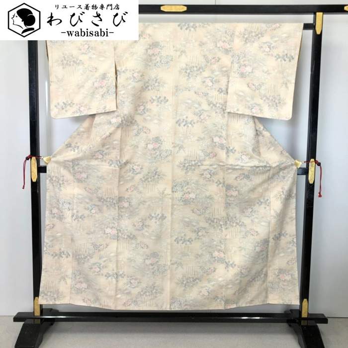 【お得なクーポン配布中】 紬着物 おじや紬 草花模様 練色 K-5810 着物 きもの kimono 和服 和装 中古 リサイクル着物 【送料無料】