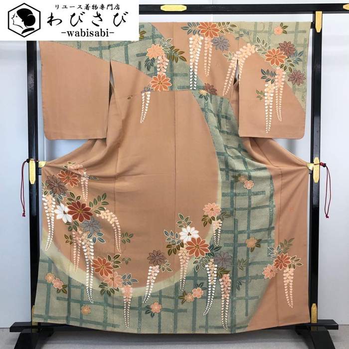 【お得なクーポン配布中】 訪問着 作家物 花柄模様 金彩 土器色 縮緬 K-4418 着物 きもの kimono 和服 和装 中古 リサイクル着物 【送料無料】｜リユース着物わびさび　店