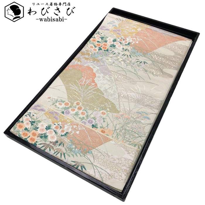【お得なクーポン配布中】 袋帯 花草模様 芒 金銀糸 薄香色 O-5825 着物 きもの kimono 和服 和装 中古 リサイクル着物 【送料無料】|リユース着物わびさび 店