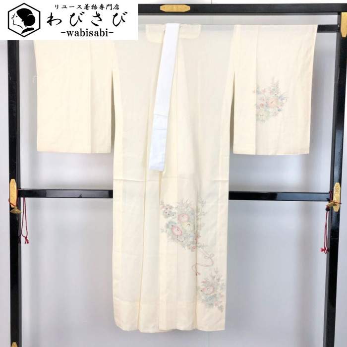 【お得なクーポン配布中】 長襦袢 単衣 花車 花模様 金彩 薄卵色 J-277 着物 きもの kimono 和服 和装 中古 リサイクル着物 【送料無料】｜リユース着物わびさび　店