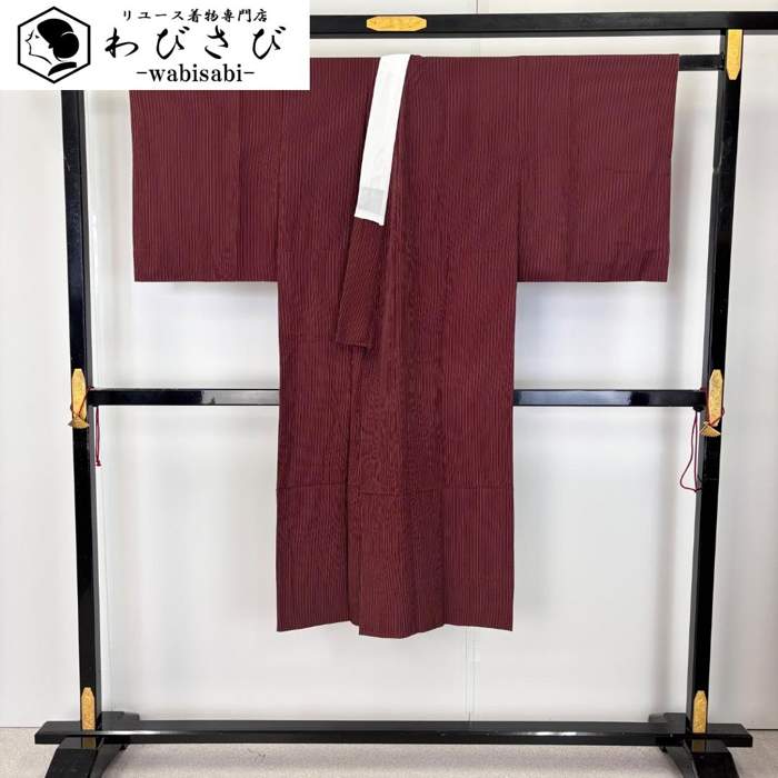 【お得なクーポン配布中】 長襦袢 単衣 縦縞模様 赤銅色 半衿付 J-405 着物 きもの kimono 和服 和装 中古 リサイクル着物 【送料無料】｜リユース着物わびさび　店