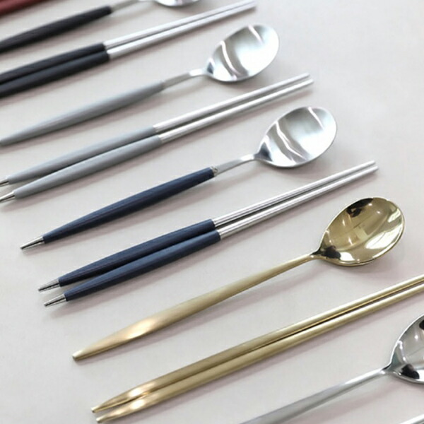 市場 即納 Sweet スプーン 全10カラー ロイヤルスウィートカトラリー 箸スプーン 箸 1セット Royal スッカラ スジョ 箱付き Cutlery チョッカラ