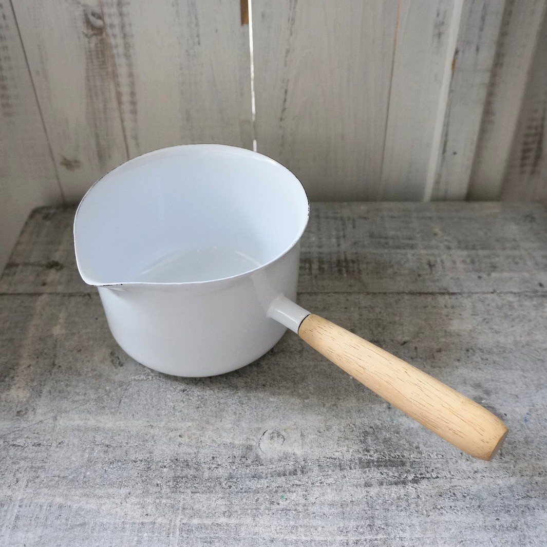 楽天市場】野田琺瑯 ホーロービーカー 300ml 目盛り付き 【 琺瑯