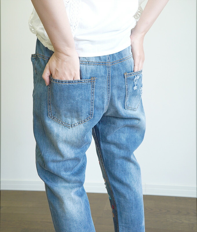 楽天市場 Mori Lady 赤青黄のお花刺繍とダメージ加工のクロップド丈デニムパンツ ブルー キナリナ 他にはない大人服通販