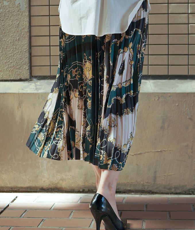 【「cawaii french」スカーフを纏うようなプリーツスカート【グリーン】 キナリナ-他にはない大人服通販-