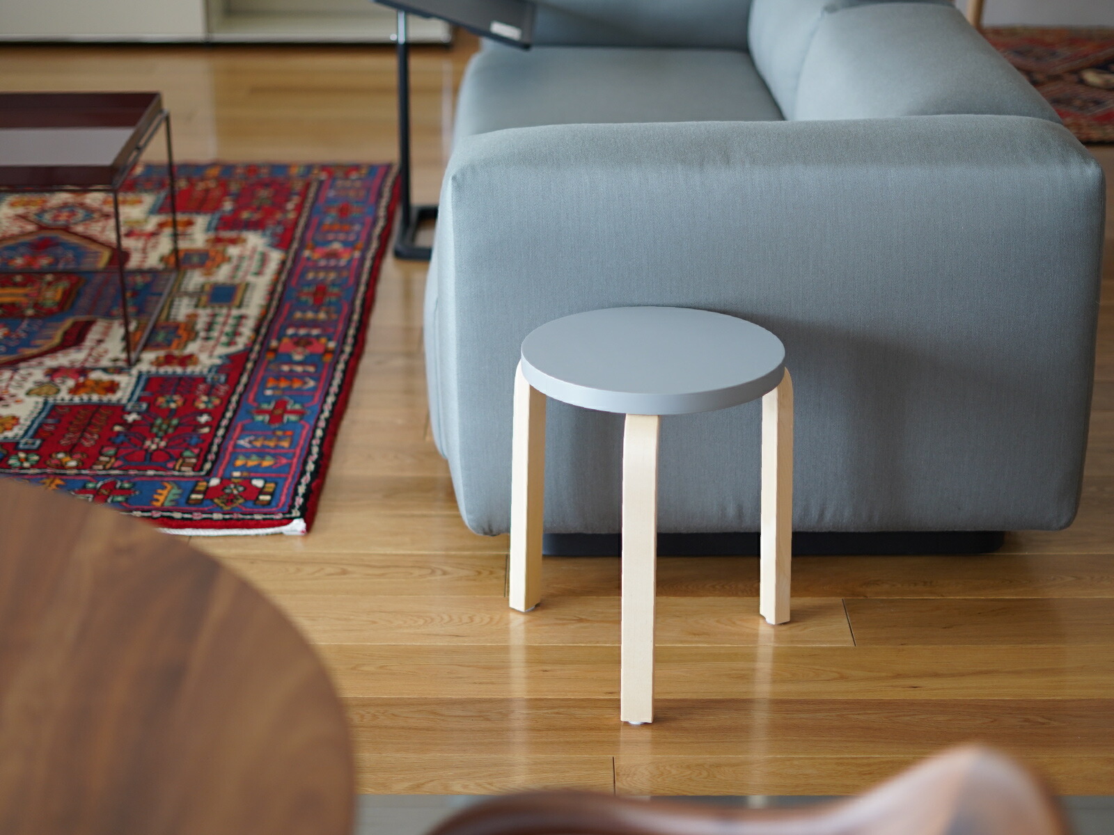 即納在庫、組立サービス、特典有】全3色 artek (アルテック) 3本脚