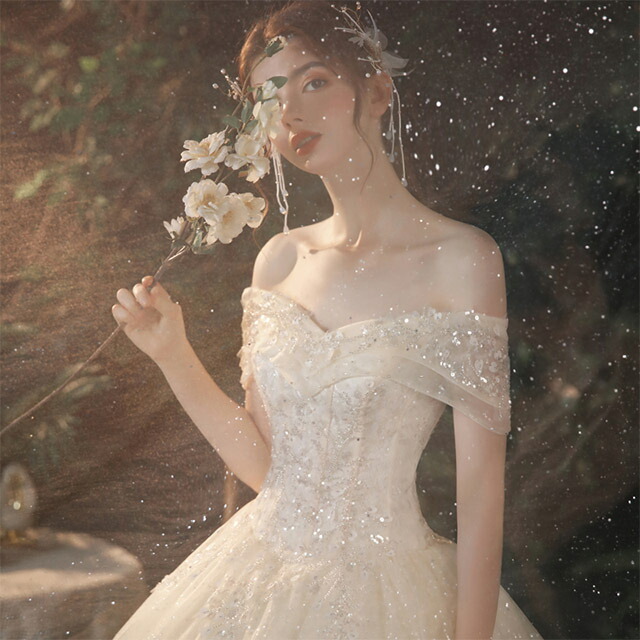 ウェディングドレス オフショルダー スパンコールドレス キラキラ 結婚式ドレス Vネック シャンパン色 ホワイト ロングドレス Aライン プリンセスドレス 披露宴 二次会ドレス ビーズ キレイめ 編み上げ 送料無料