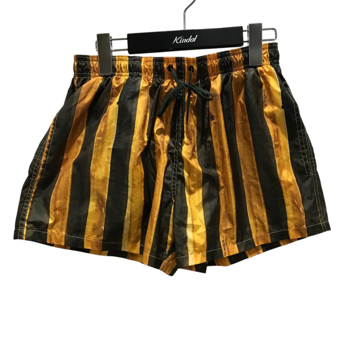美品希少❤️ FENDI ズッカ柄　ショートパンツ　XS レディース FENDI(フェンディ) ズッカ柄ショートパンツ FB0689 A7D5