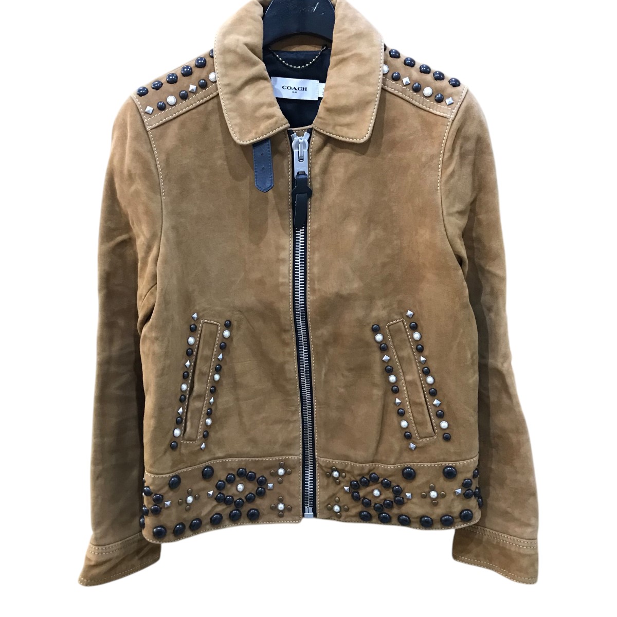 【中古】COACHスタッズスウェードライダースジャケット 56346 キャメル サイズ：0【価格見直し】｜ブランド古着のカインドオル 11,724円