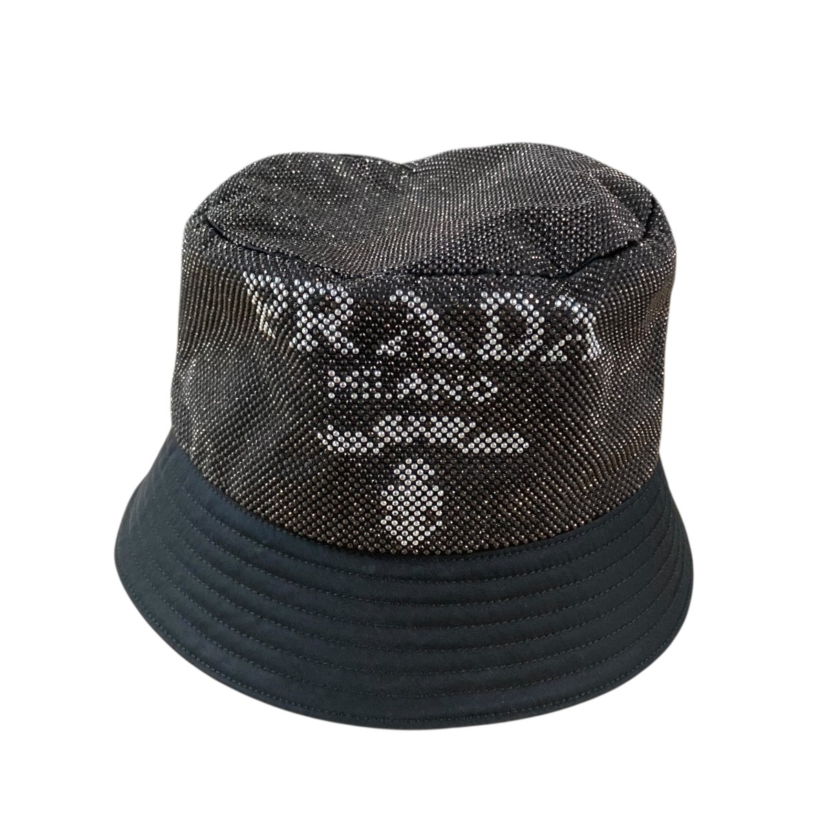 【中古】PRADAストーンロゴバケットハット ブラック サイズ：XL【価格見直し】｜ブランド古着のカインドオル