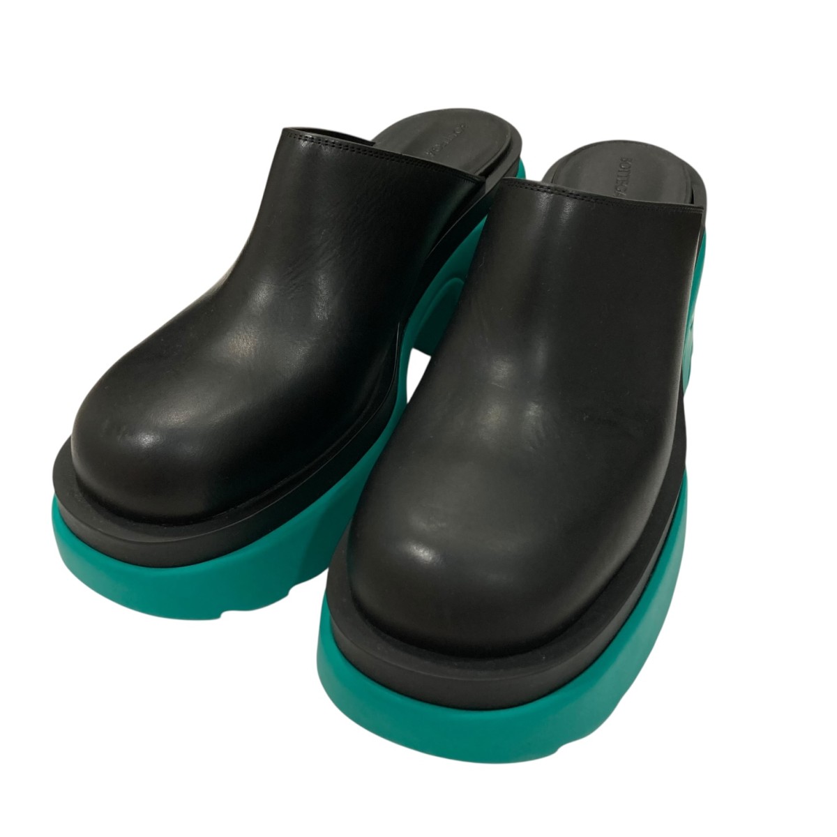 【中古】\u003cBR\u003eBOTTEGA VENETA\u003cBR\u003eフラッシュレザークロッグサンダル 黒いこと×緑であること 大きさ：39\u003cBR\u003e【必要経費思いかえす】