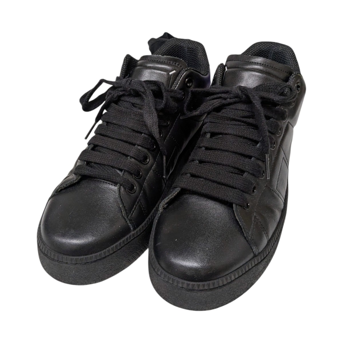Maison Margiela メゾンマルジェラ スニーカー 黒 2007423O0095 楽天市場】Maison Margiela 22(メゾンマルジェラ) サイズ:43