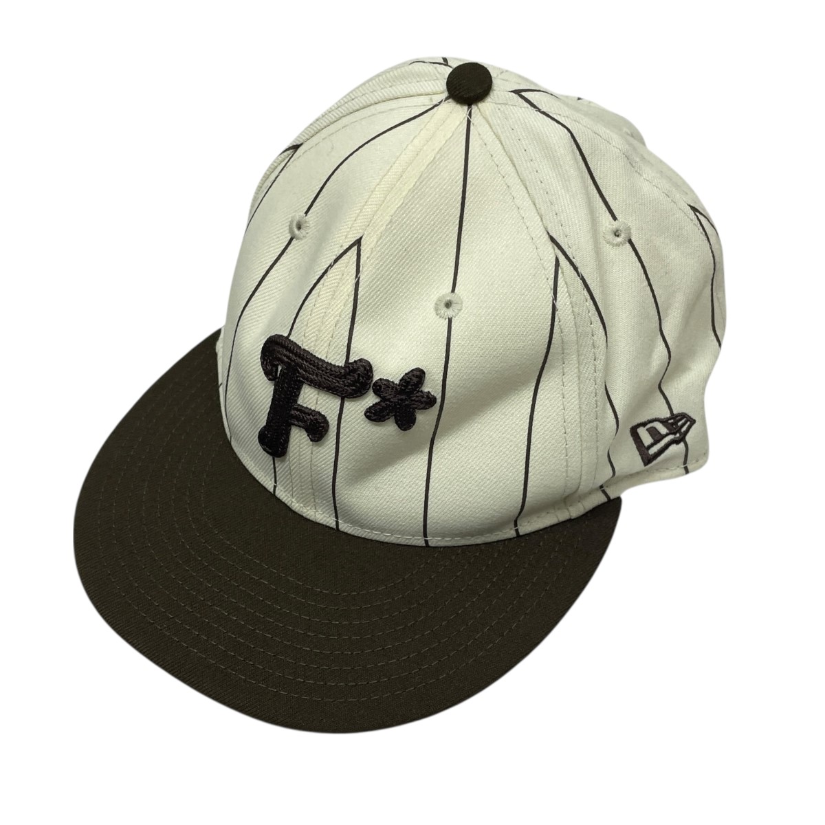 【中古】<br>GOLF Le Fleur×New Era<br>キャップ ホワイト×ブラウン サイズ：573/8<br>【価格見直し】