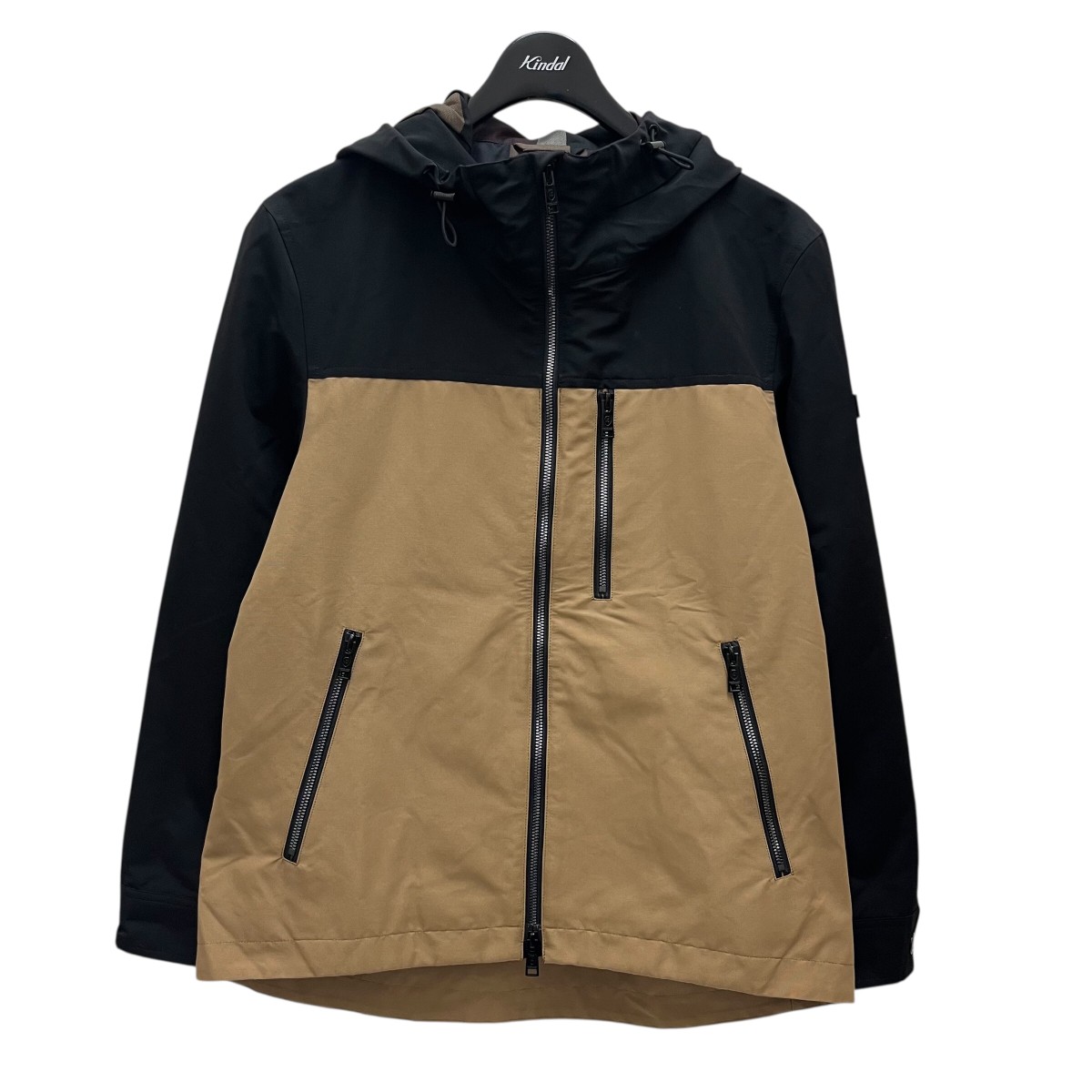 【中古】 BLACK LABEL CRESTBRIDGE マウンテンパーカー 51F61-861-44 ブラック×ベージュ サイズ：M 【価格見直し】