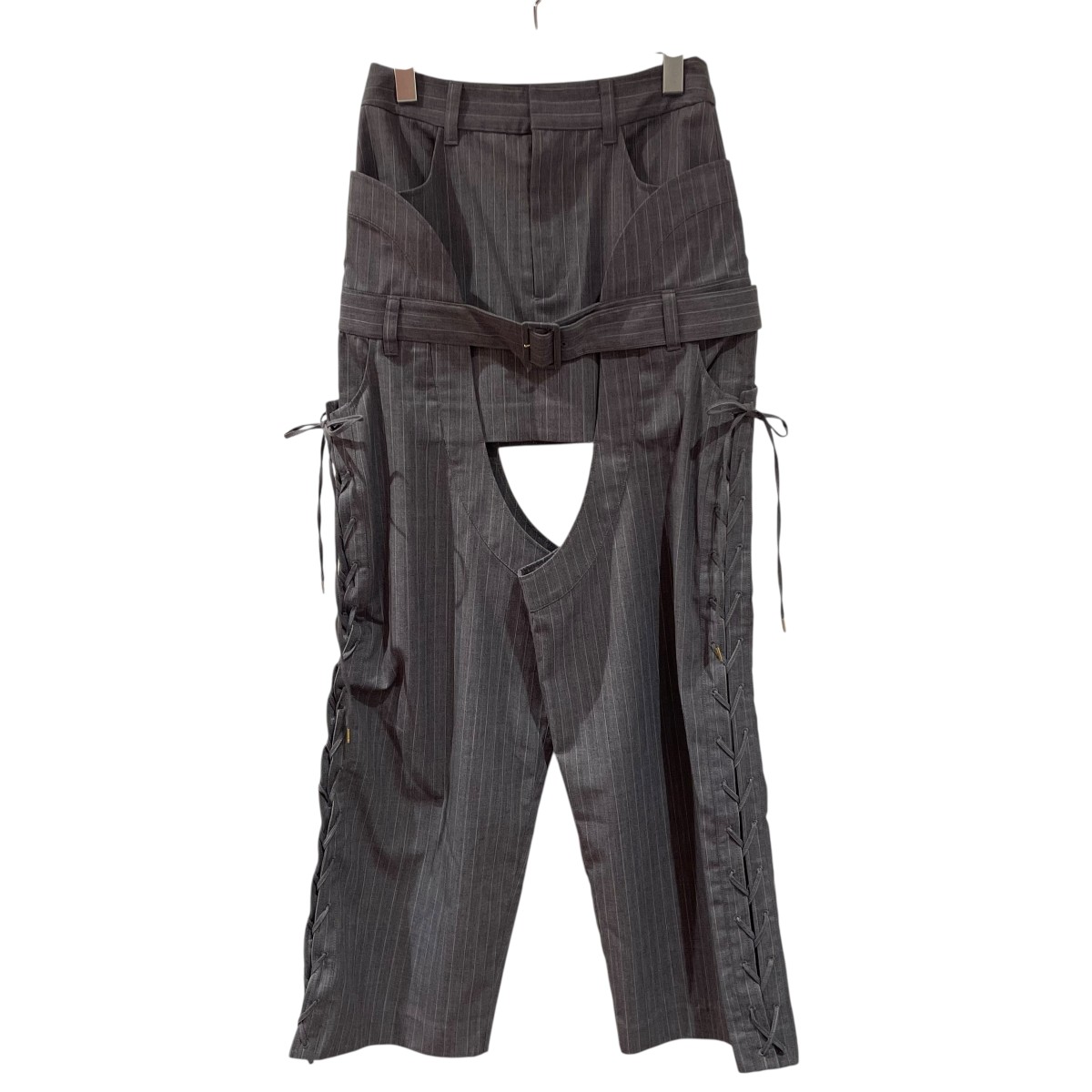 【中古】AKIKO AOKI23SS New Hybrid 02 ストライプパンツ AA23SS AC01 02 ライトグレー サイズ：F【価格見直し】｜ブランド古着のカインドオル
