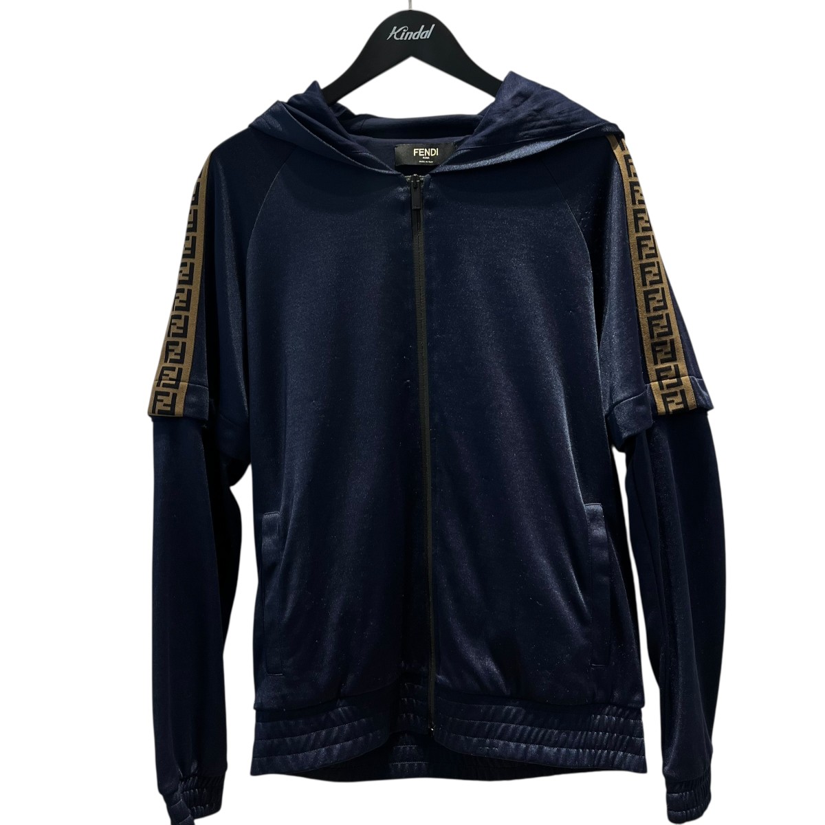 楽天市場】美品 FENDI フェンディ ズッカ柄 サイドライン サイズ36