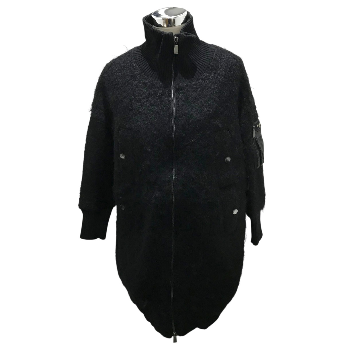 【中古】 TATRAS モヘアダウンコート LTL18A4167 ブラック サイズ：1 【価格見直し】