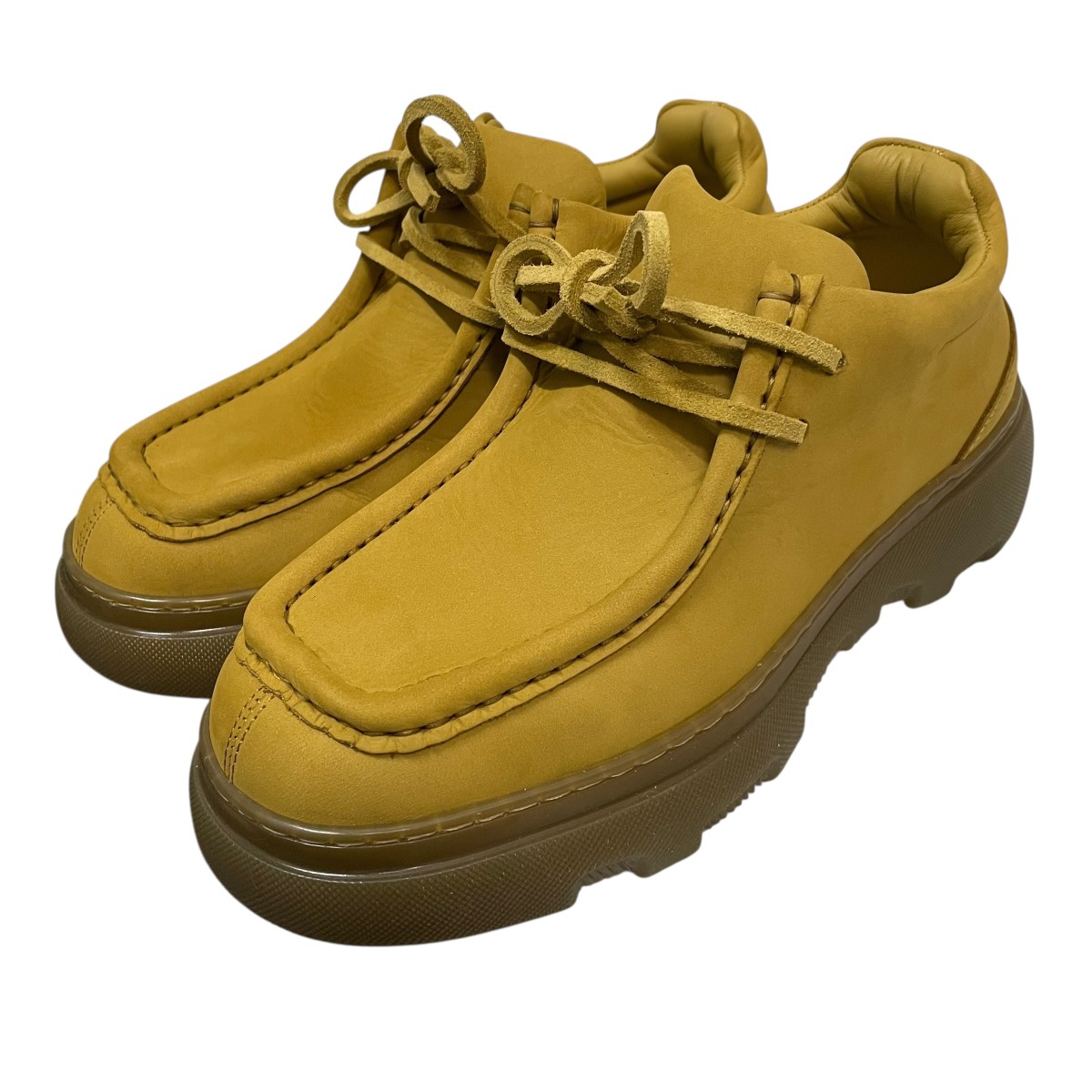 【中古】 BURBERRY スニーカー ITLEOSHO74CAS ベージュ サイズ：41 【価格見直し】