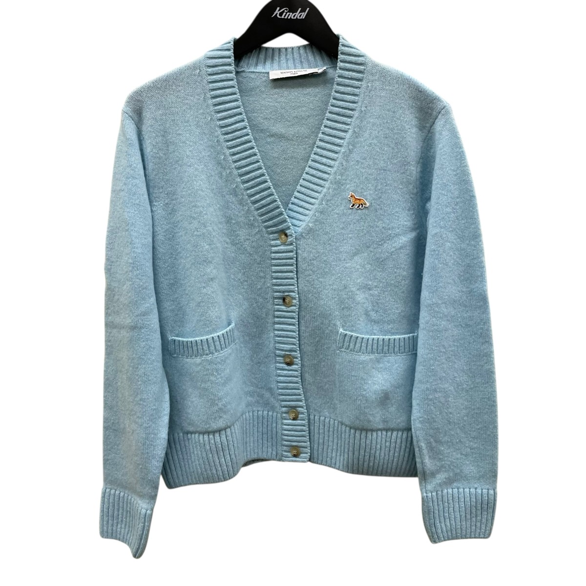 【中古】 MAISON KITSUNE ワッペンロゴニットカーディガン HW00513KT1006 ブルー サイズ：S 【価格見直し】