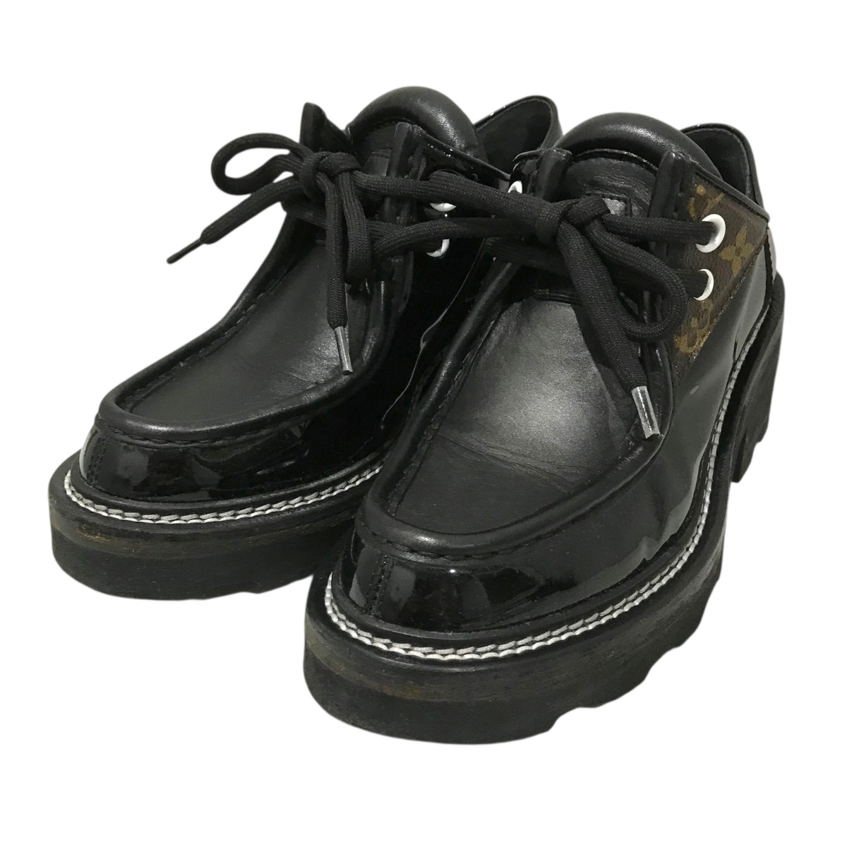 【中古】 LOUIS VUITTON パテントレザーレースアップシューズ ブラック サイズ：361/2 【価格見直し】