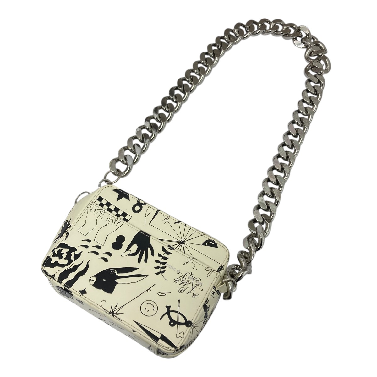 【中古】KARA ERIC TIMOTHY CARLSON ショルダーチェーンバッグ ホワイト×ブラック 【190726】(カラ)|ブランド古着のカインドオル