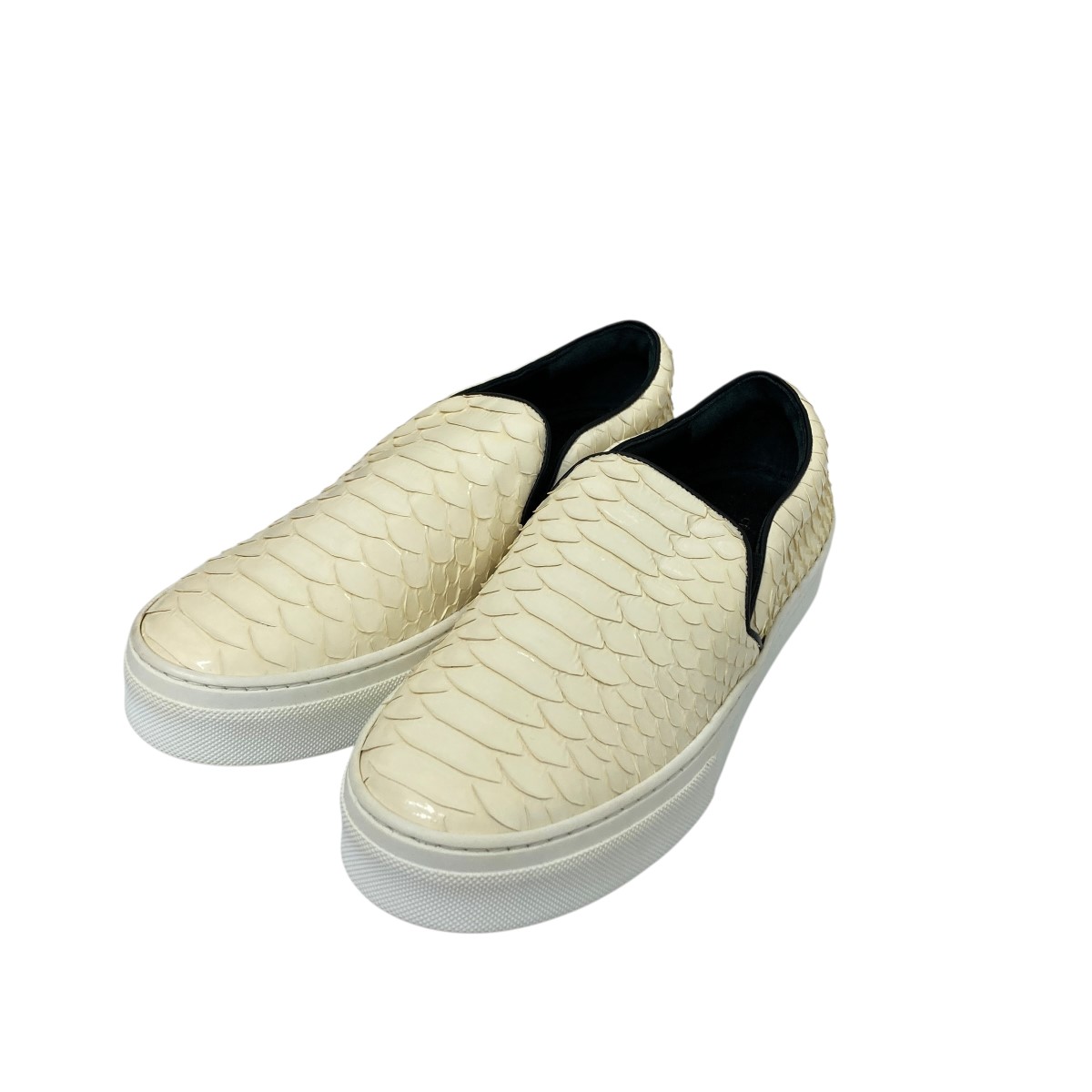 【中古】\u003cBR\u003eCELINE\u003cBR\u003eSNAKESKIN SLIP ON フィービー期 パイソン柄スリッポン 象牙色 大いさ：36.5\u003cBR\u003e【必要経費思いかえす】 靴-その他