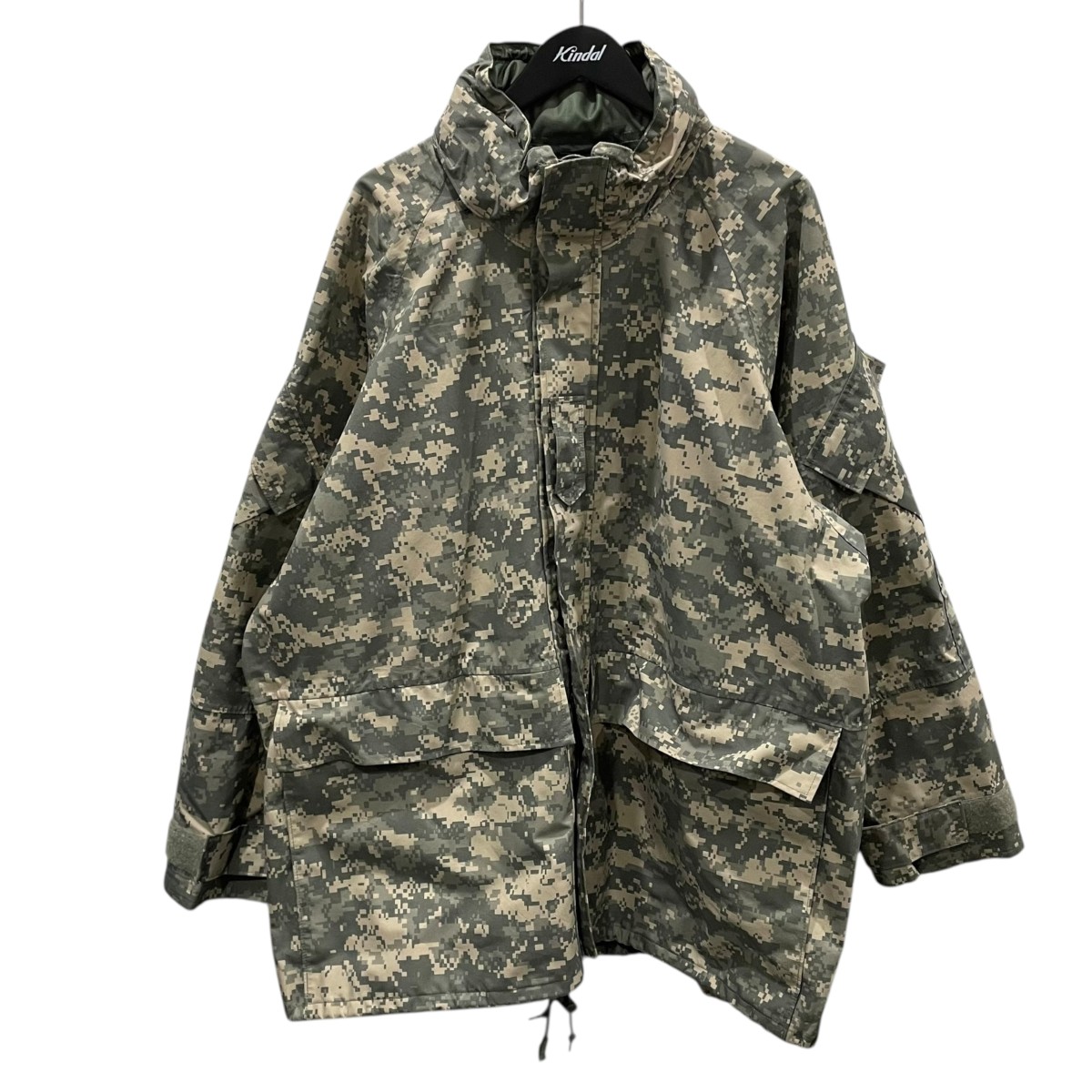 【中古】 US ARMY マウンテンパーカー PARKA， COLD WEATHER， UNIVERSAL CAMOUFLAGE 8415-01-526-9186 グリーン・ベージュ サイズ：XL 【価格見直し】