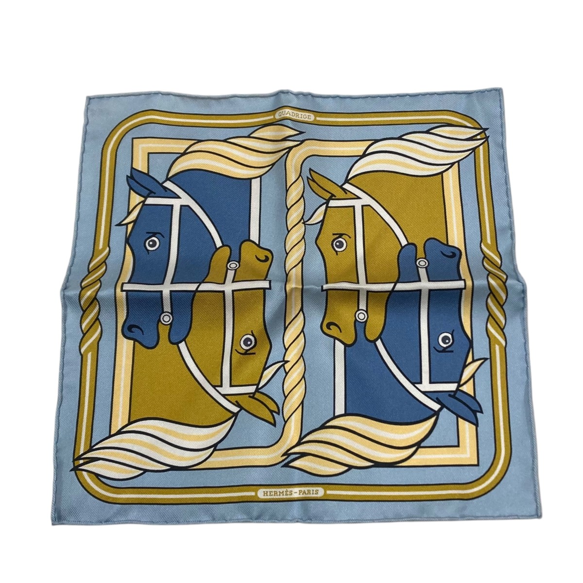 【中古】 HERMES　 カレナノ カドリージュ ブルーシエル 馬柄 ハンカチ ライトブルー 【040126】（エルメス） 15,140円