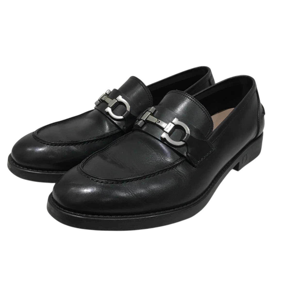 【中古】\u003cBR\u003eSalvatore Ferragamo\u003cBR\u003e【1461 MONO】 ガンチーニレザーシューズ LC70062 黒いこと 大きさ：8\u003cBR\u003e【通貨価値思いなおす】