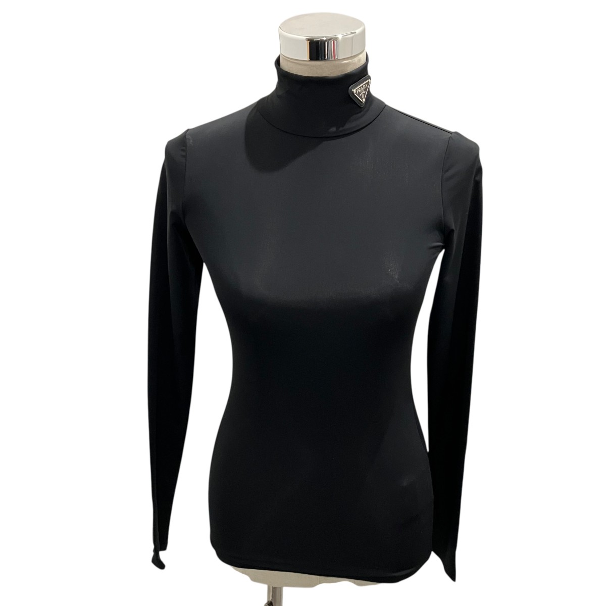 楽天市場】プラダ PRADA レザーロゴ ジャージー タートルネック 39528