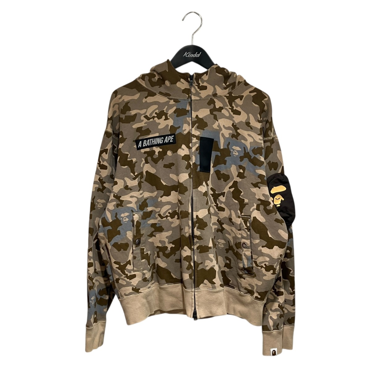 【中古】\u003cBR\u003eA BATHING APE\u003cBR\u003eSAND CAMO MILITARY RELAXED FIT FULL ZIP MASK HOODIE ジップパーカー 001ZPI301011M マルチ色つや 大きさ：M\u003cBR\u003e【必要経費思いかえす】