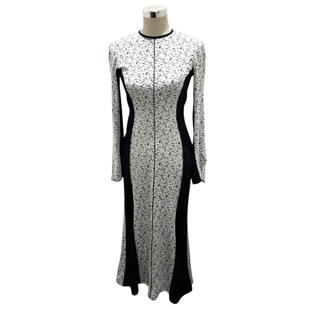 【中古】mame kurogouchi 25AW 【mame Floral Jacquard Fraise Stitch Dress】 長袖衣装 MM25FW-JS027 黒いことｘ白いこと 大きさ：2 【060226】（マメクロゴウチ）
