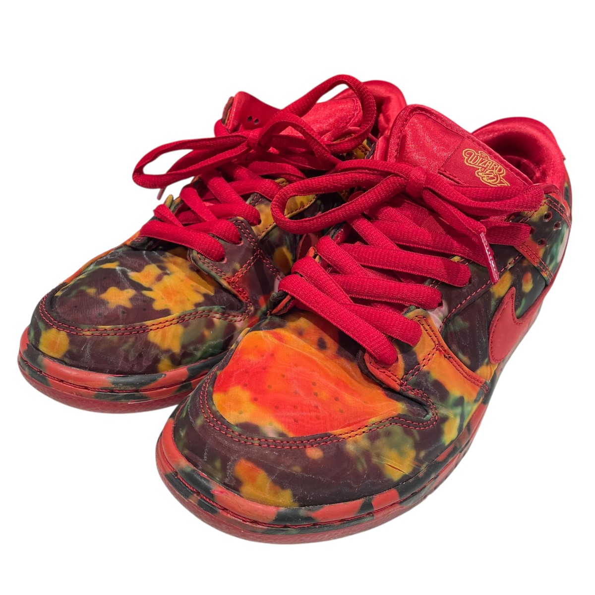 【中古】 NIKE×The Wizard of Oz SB Dunk Low Poppy Field スニーカー FZ1291 600 レッド サイズ:26cm 【価格見直し】