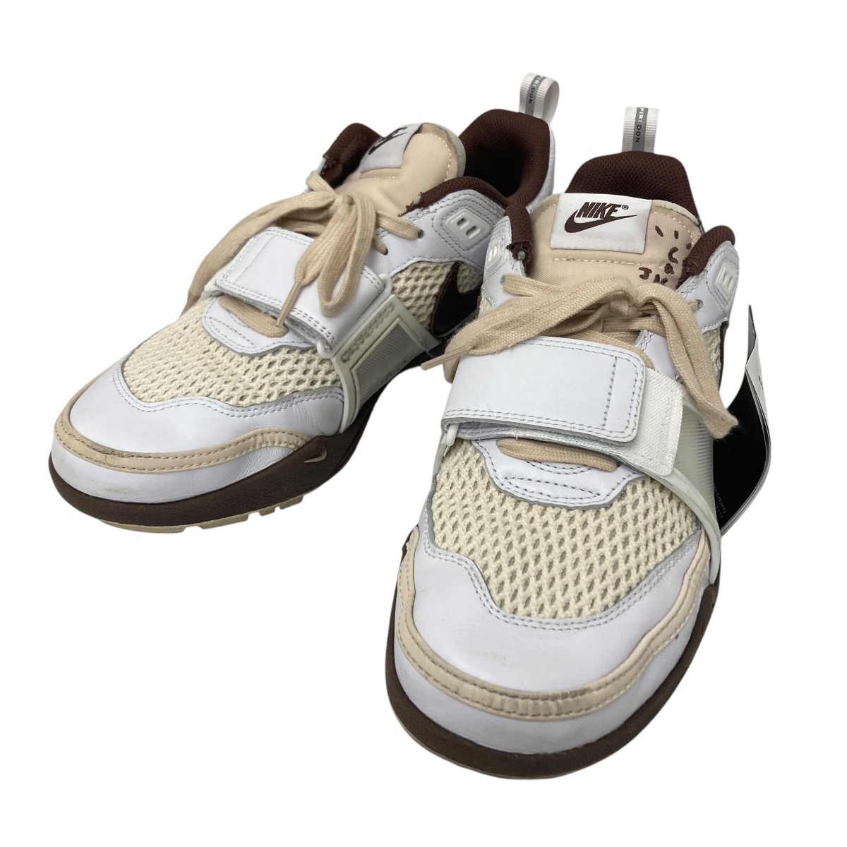 【中古】\u003cBR\u003eNIKE×TRAVIS SCOTT\u003cBR\u003eZoom Field Jaxx ローカットスニーカー 赤銅色×白いこと 大きさ：28.5糎\u003cBR\u003e【通貨価値思いなおす】