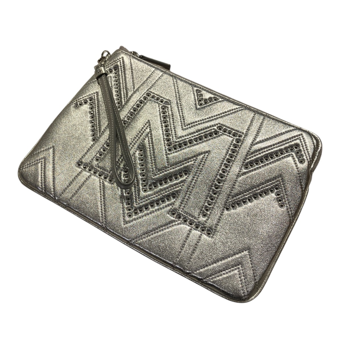 【中古】MCM シルバースタッズ ハンドポーチ 10031809 シルバー サイズ：記載なし 【220226】（エムシーエム）