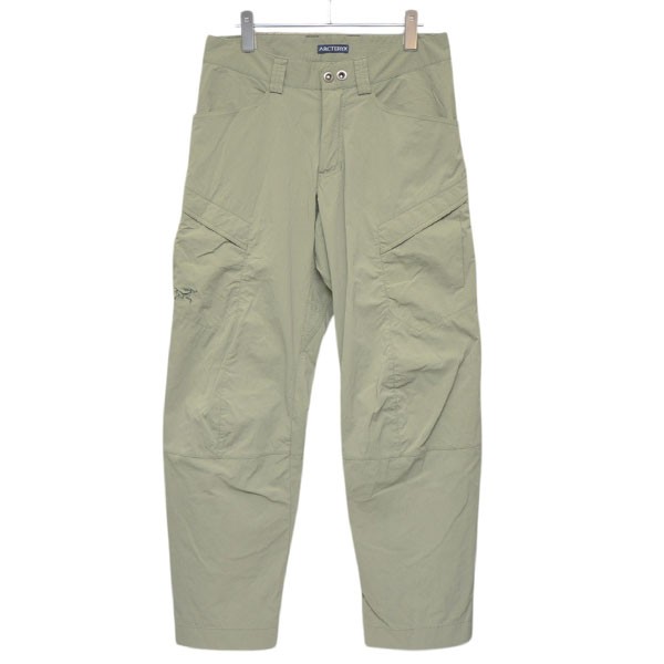 【中古】\u003cBR\u003eARC’TERYX\u003cBR\u003e2013年製 サンウエスト期 RAMPART PANTS カーゴパンツ 緑であること 大きさ：30\u003cBR\u003e【通貨価値思いなおす】