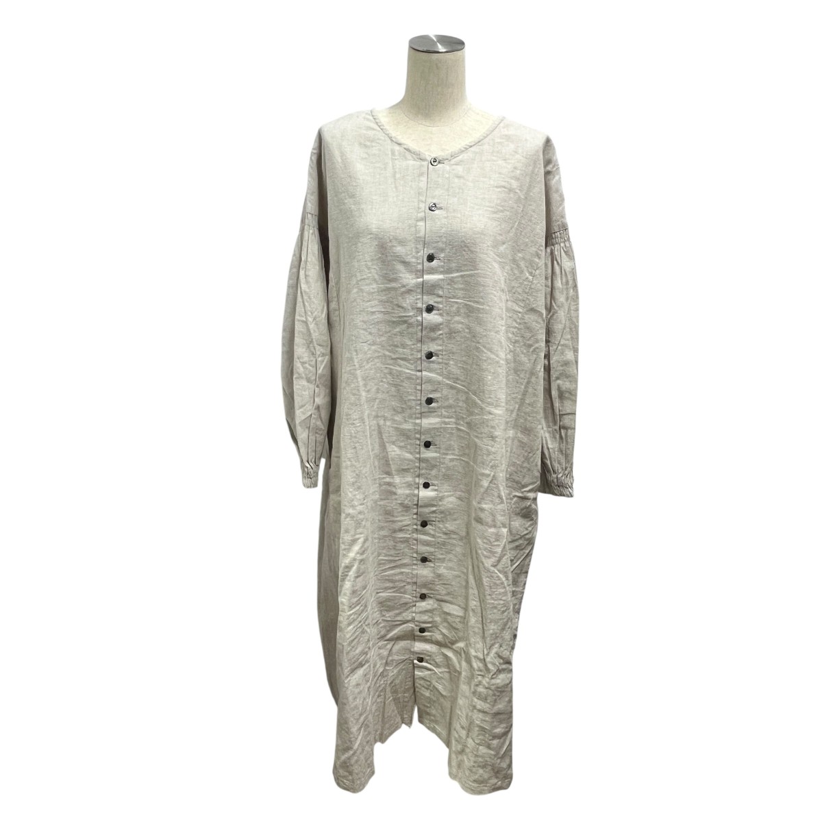 【中古】nest Robe 分かりやすい生命現象修する家マキさんコラボサステナブルワンピース 01214-1095 ベージュ 大きさ：F 【010326】（ネスト衣装）