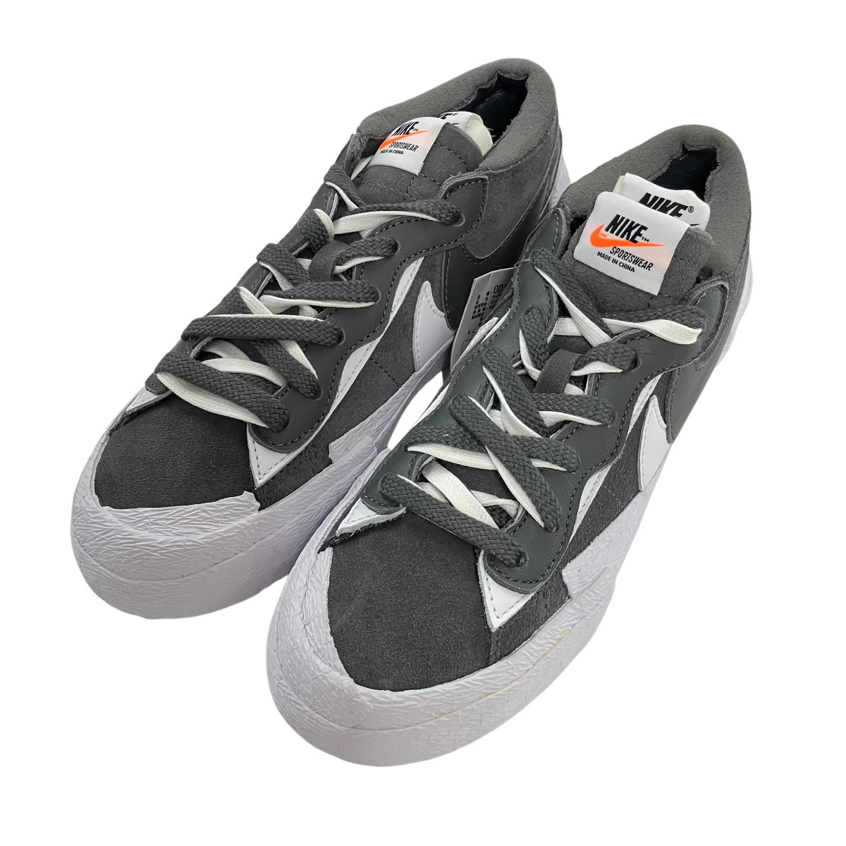 【中古】 sacai×NIKE BLAZER LOW ローカットスニーカー DD1877-002 アイアングレー サイズ：24cm 【価格見直し】