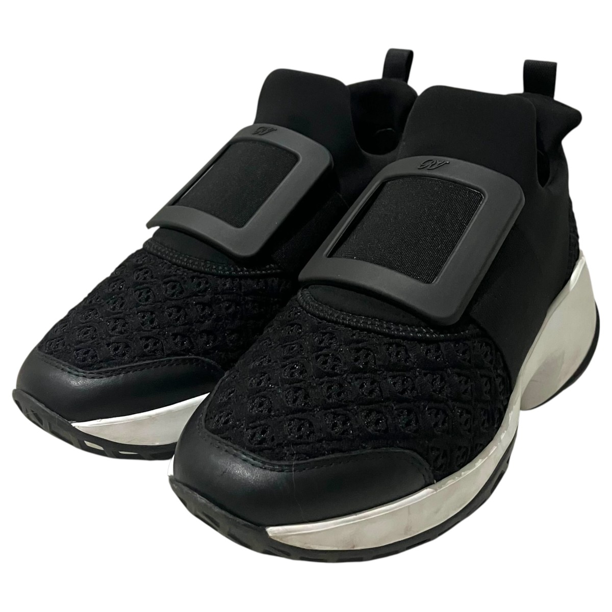 【中古】Roger Vivier ヴィヴランファブリックスニーカー RVW5062 4160K0結核症999 黒いこと 大きさ：34 1/2 【240326】（ロジェ ヴィヴィエ）